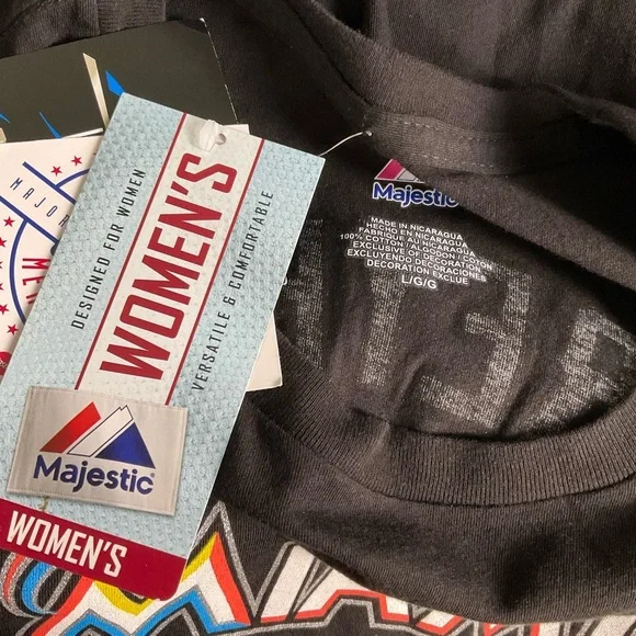 Majestic Genuine Merchandise MLB Miami Marlins Women’s Short Sleeve Shirt Large - Picture 5 of 5